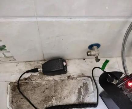 上海屋顶漏水维修公司分享下卫生间漏水的危害及解决方法